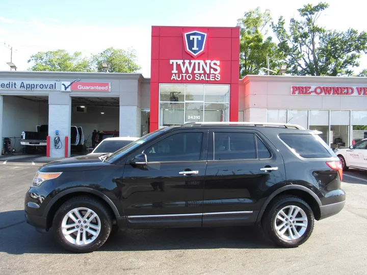 BLACK, 2015 FORD EXPLORER Image 1