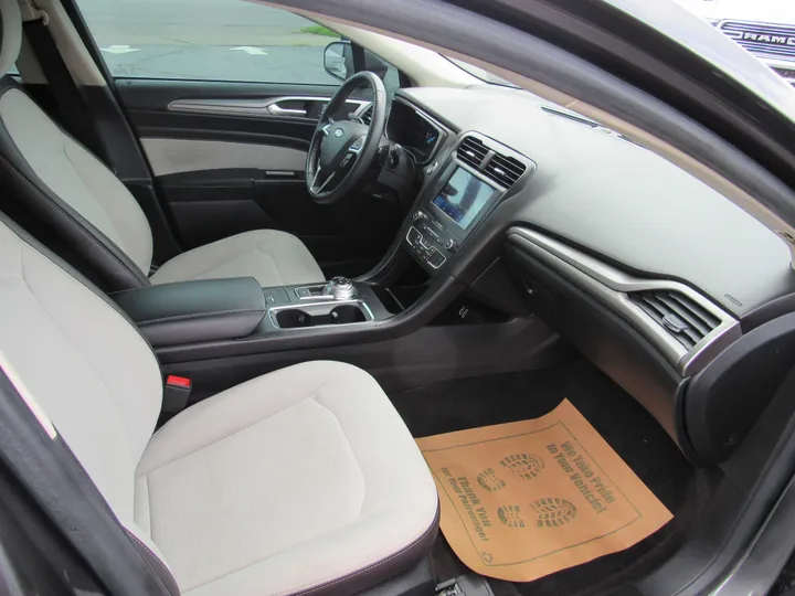 GREY, 2019 FORD FUSION Image 8