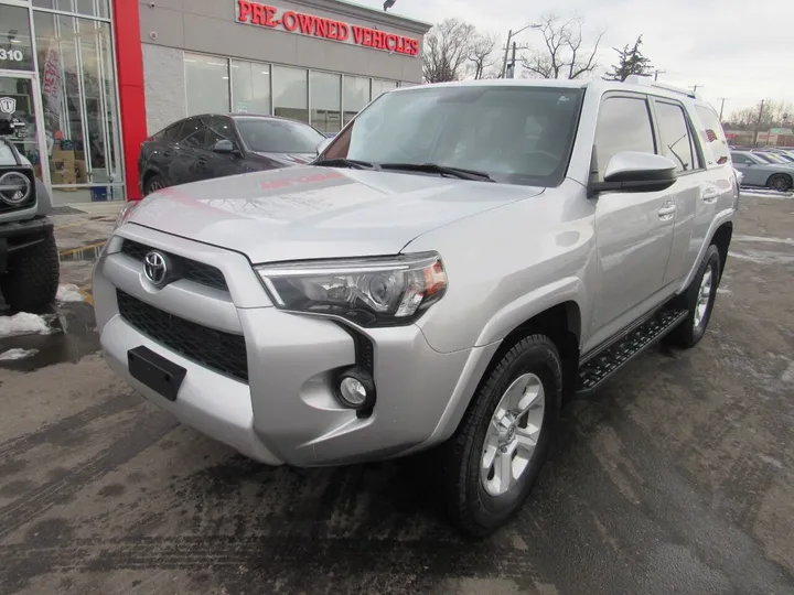 SILVER, 2016 TOYOTA 4RUNNER Image 2