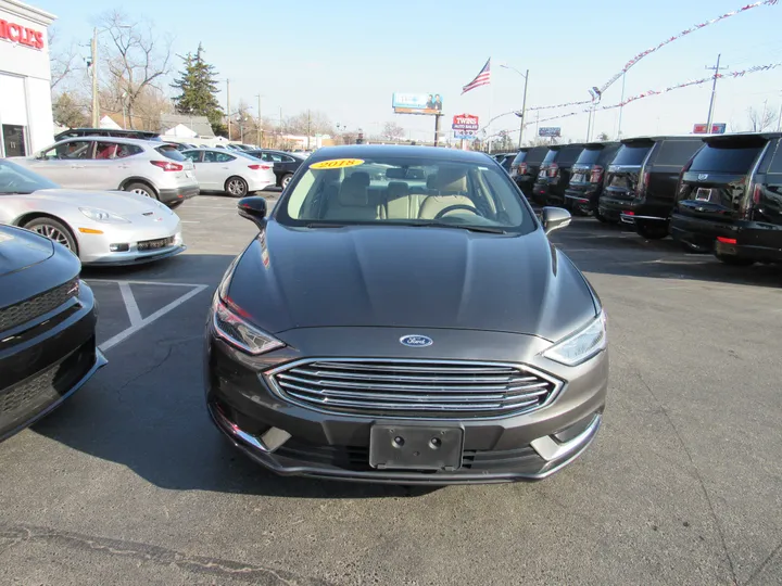 GREY, 2018 FORD FUSION Image 6