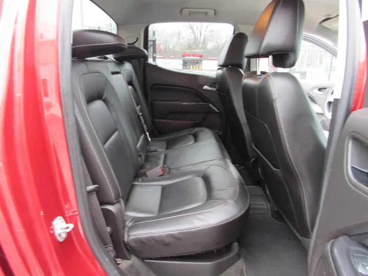 RED, 2015 CHEVROLET COLORADO CREW CAB Image 15