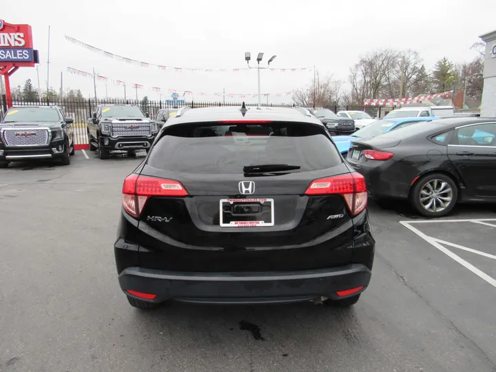 BLACK, 2018 HONDA HR-V Image 3