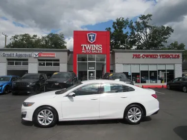 White, 2022 CHEVROLET MALIBU Image 81