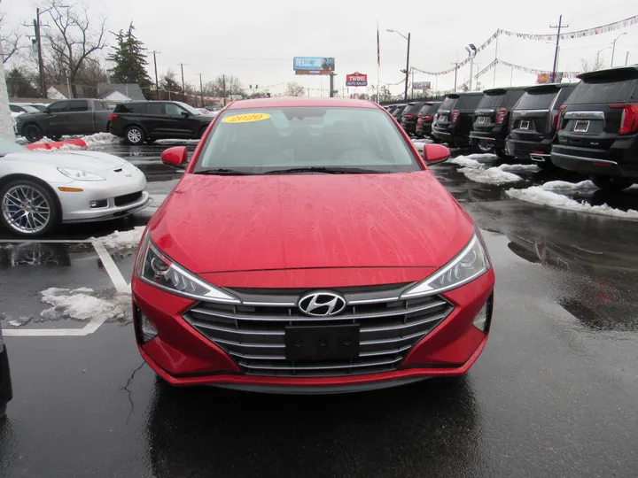 RED, 2020 HYUNDAI ELANTRA Image 6