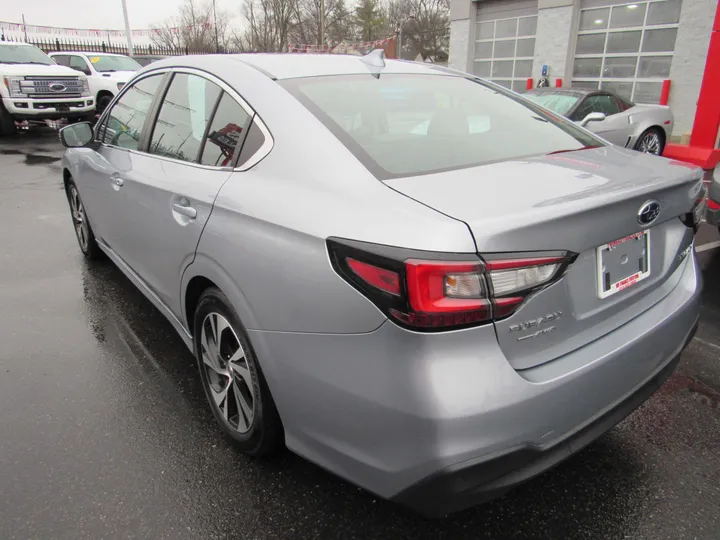 SILVER, 2020 SUBARU LEGACY Image 8