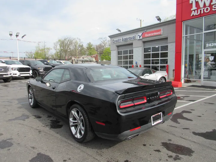 BLACK, 2022 DODGE CHALLENGER Image 2