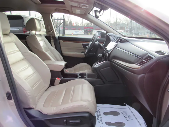 BEIGE, 2017 HONDA CR-V Image 11