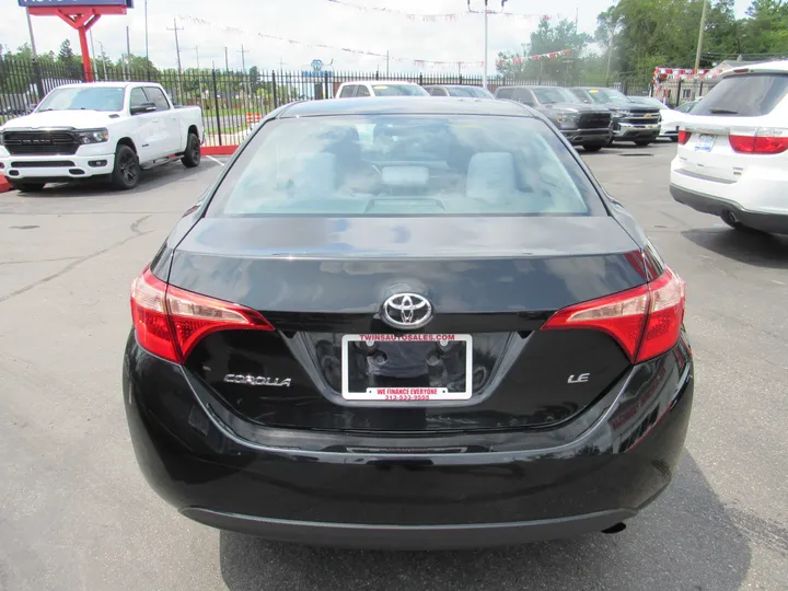 BLACK, 2017 TOYOTA COROLLA Image 7