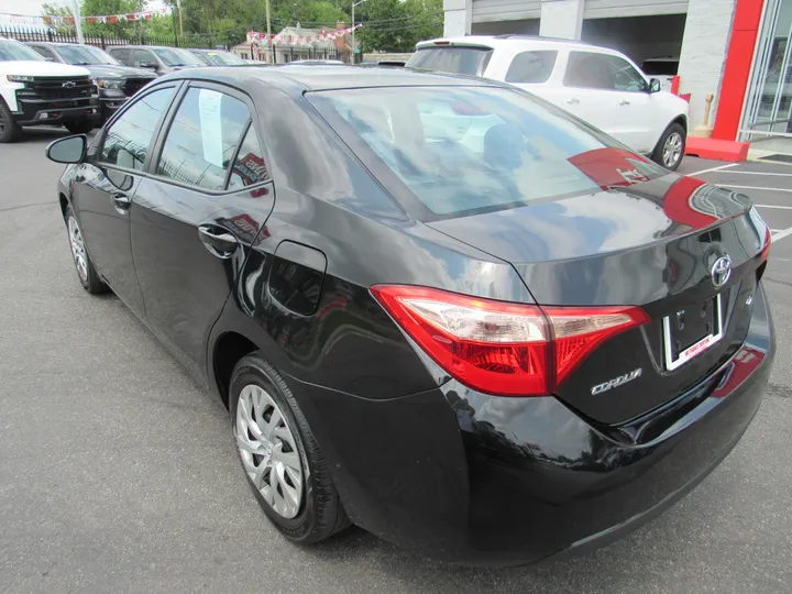 BLACK, 2017 TOYOTA COROLLA Image 8