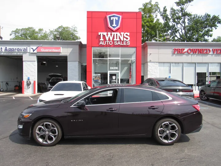 BURGUNDY, 2021 CHEVROLET MALIBU Image 1