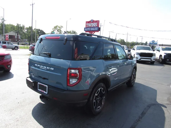 BLUE, 2022 FORD BRONCO SPORT Image 3