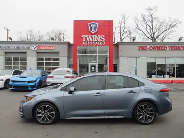 GRAY, 2020 TOYOTA COROLLA Image 64