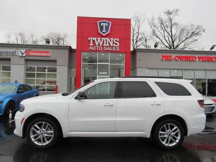 White, 2023 DODGE DURANGO Image 1