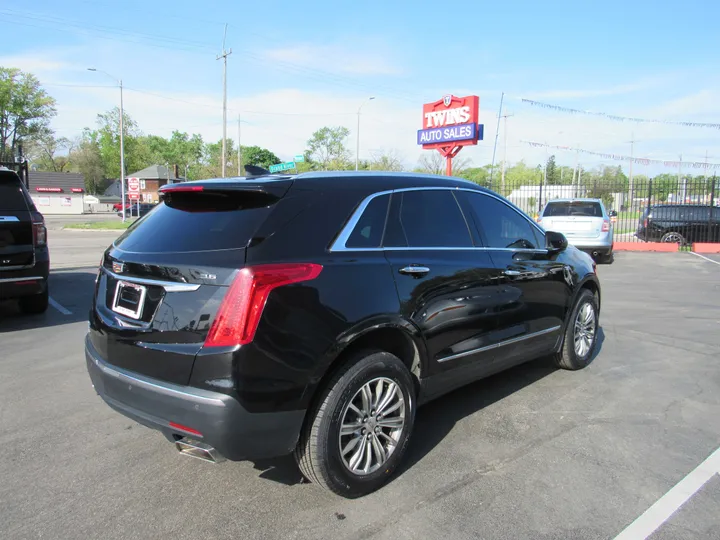 BLACK, 2019 CADILLAC XT5 Image 3