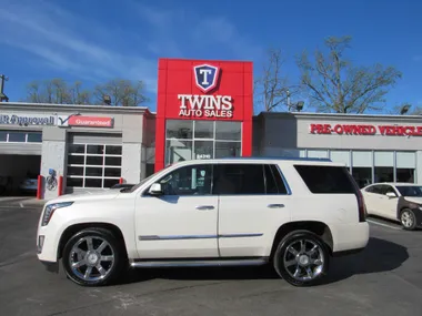 WHITE, 2015 CADILLAC ESCALADE Image 127