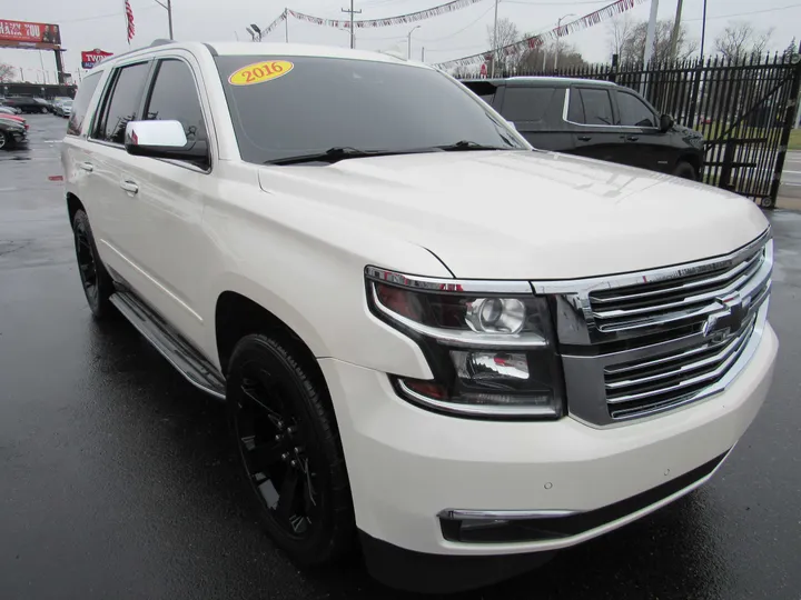 WHITE, 2015 CHEVROLET TAHOE Image 4