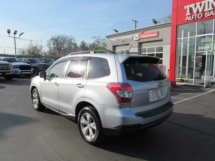 SILVER, 2015 SUBARU FORESTER Image 2