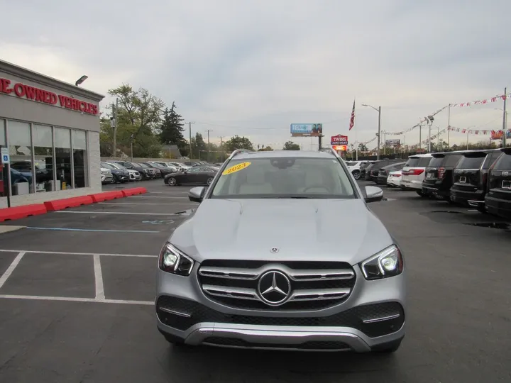 GRAY, 2023 MERCEDES-BENZ GLE Image 4