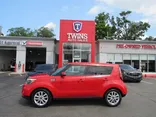 RED, 2019 KIA SOUL Thumnail Image 1