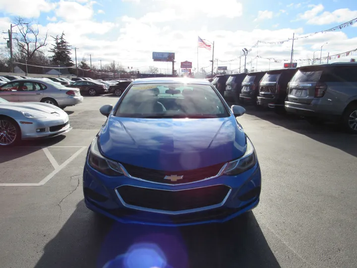 BLUE, 2016 CHEVROLET CRUZE Image 6