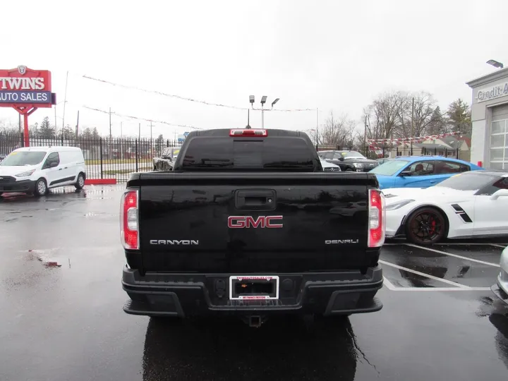 Black, 2019 GMC CANYON Image 3