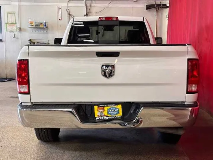 WHITE, 2019 RAM 1500 CLASSIC REGULAR CAB Image 4