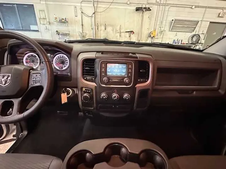 WHITE, 2019 RAM 1500 CLASSIC REGULAR CAB Image 14