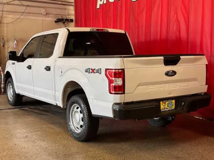 WHITE, 2020 FORD F150 SUPERCREW CAB Image 3