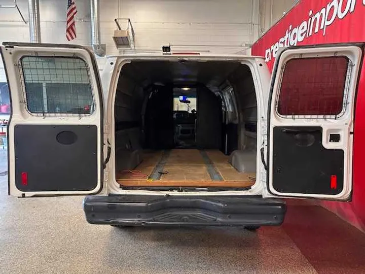 WHITE, 2013 FORD ECONOLINE Image 5