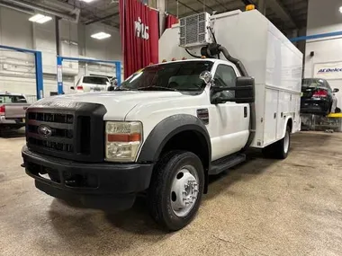 WHITE, 2008 FORD F550 SUPER DUTY REGULAR CAB & CHASSIS Image 