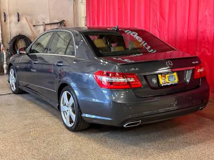 GRAY, 2012 MERCEDES-BENZ E-CLASS Image 3