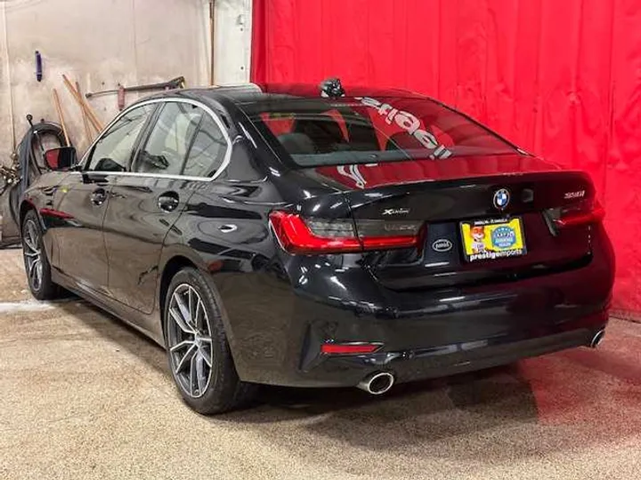 BLACK SAPPHIRE METALLIC, 2019 BMW 3 SERIES Image 3