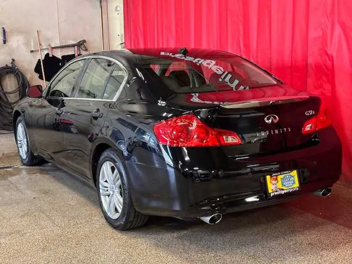 BLACK, 2012 INFINITI G Image 3