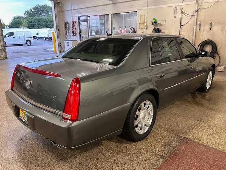 PEWTER, 2008 CADILLAC DTS Image 6