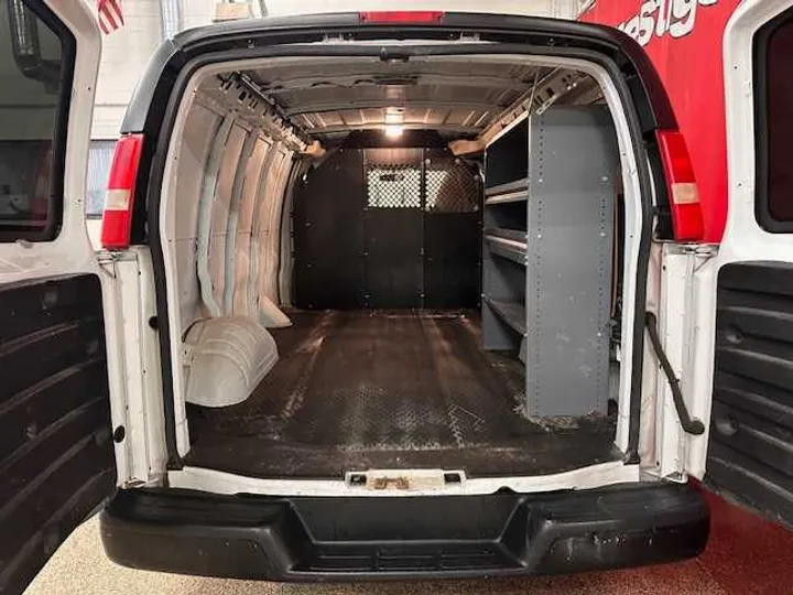 WHITE, 2012 CHEVROLET EXPRESS 1500 CARGO Image 5