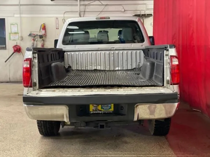 SILVER, 2013 FORD F250 SUPER DUTY CREW CAB Image 7