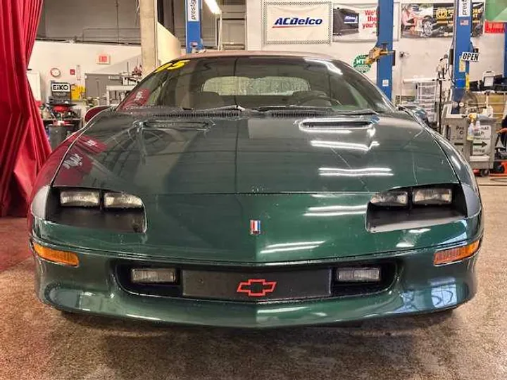 GREEN, 1995 CHEVROLET CAMARO Image 7