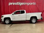 WHITE, 2020 CHEVROLET COLORADO EXTENDED CAB Thumnail Image 2