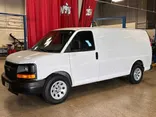 WHITE, 2014 CHEVROLET EXPRESS Thumnail Image 9