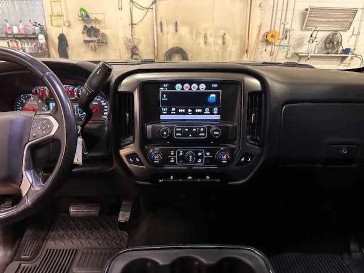 BLACK, 2018 CHEVROLET SILVERADO 1500 DOUBLE CAB Image 15