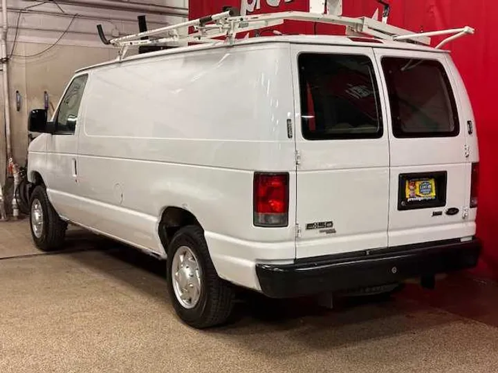 WHITE, 2012 FORD ECONOLINE Image 6