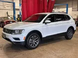 WHITE, 2019 VOLKSWAGEN TIGUAN Thumnail Image 9