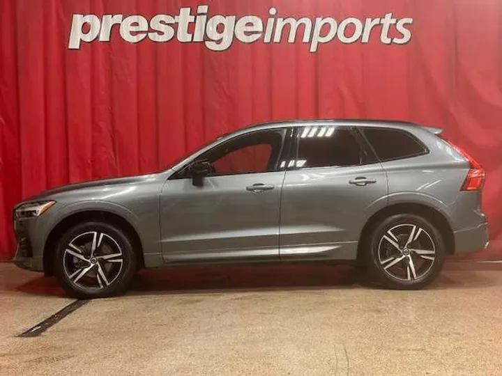 GRAY, 2021 VOLVO XC60 Image 2