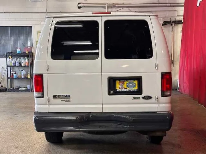 WHITE, 2012 FORD E150 CARGO Image 4