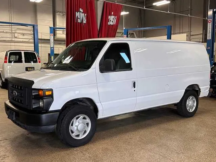 WHITE, 2012 FORD E150 CARGO Image 9