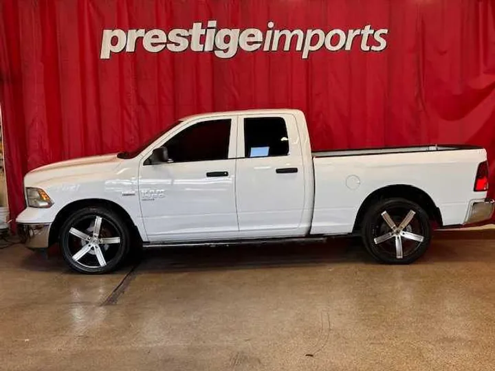 WHITE, 2019 RAM 1500 CLASSIC QUAD CAB Image 2