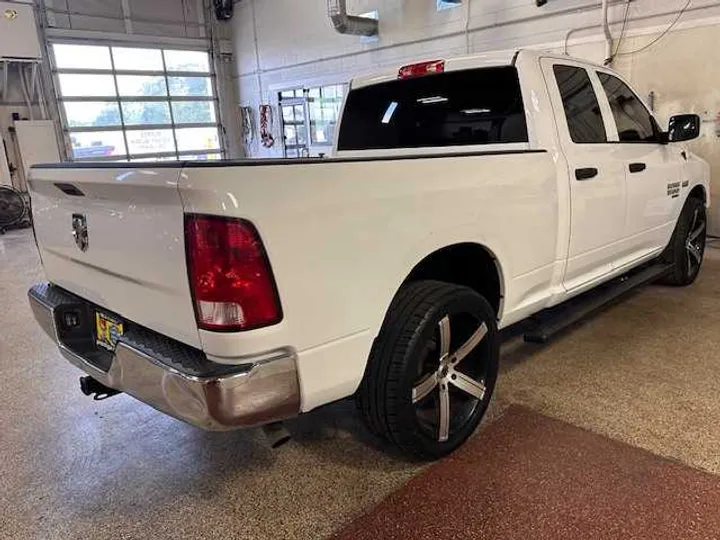 WHITE, 2019 RAM 1500 CLASSIC QUAD CAB Image 6