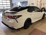 WHITE, 2021 TOYOTA CAMRY Thumnail Image 6