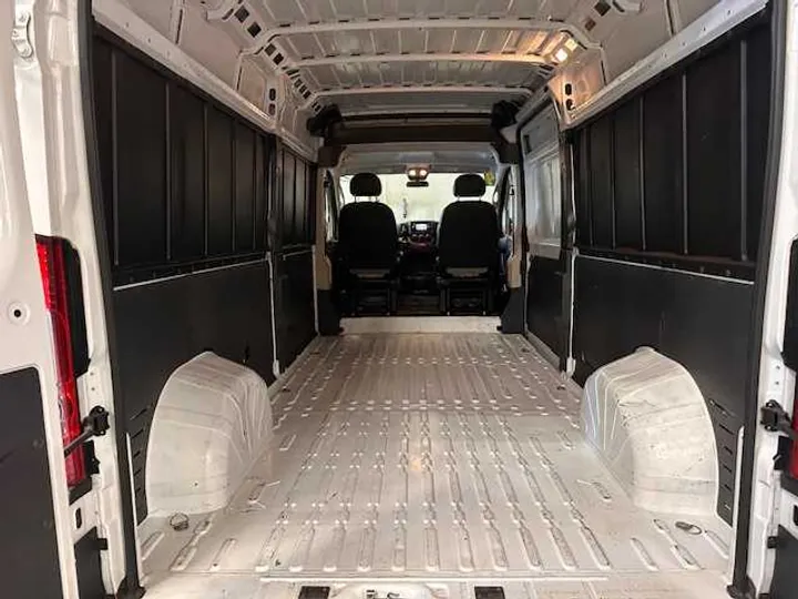 WHITE, 2019 RAM PROMASTER 2500 Image 6