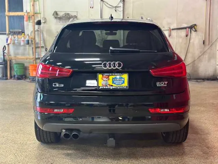 BLACK, 2016 AUDI Q3 Image 4